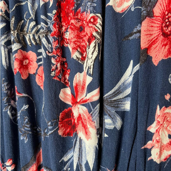 Lulu's Short Romper in Blue and Red Floral Print w/Bell Sleeves Size XS - Picture 2 of 6